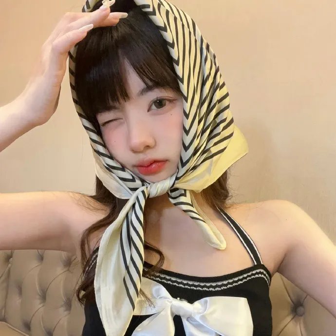 鼠洞里的好朋友 海报